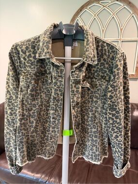 Mud Pie Leopard-Print Denim Jacket in Olive and Black